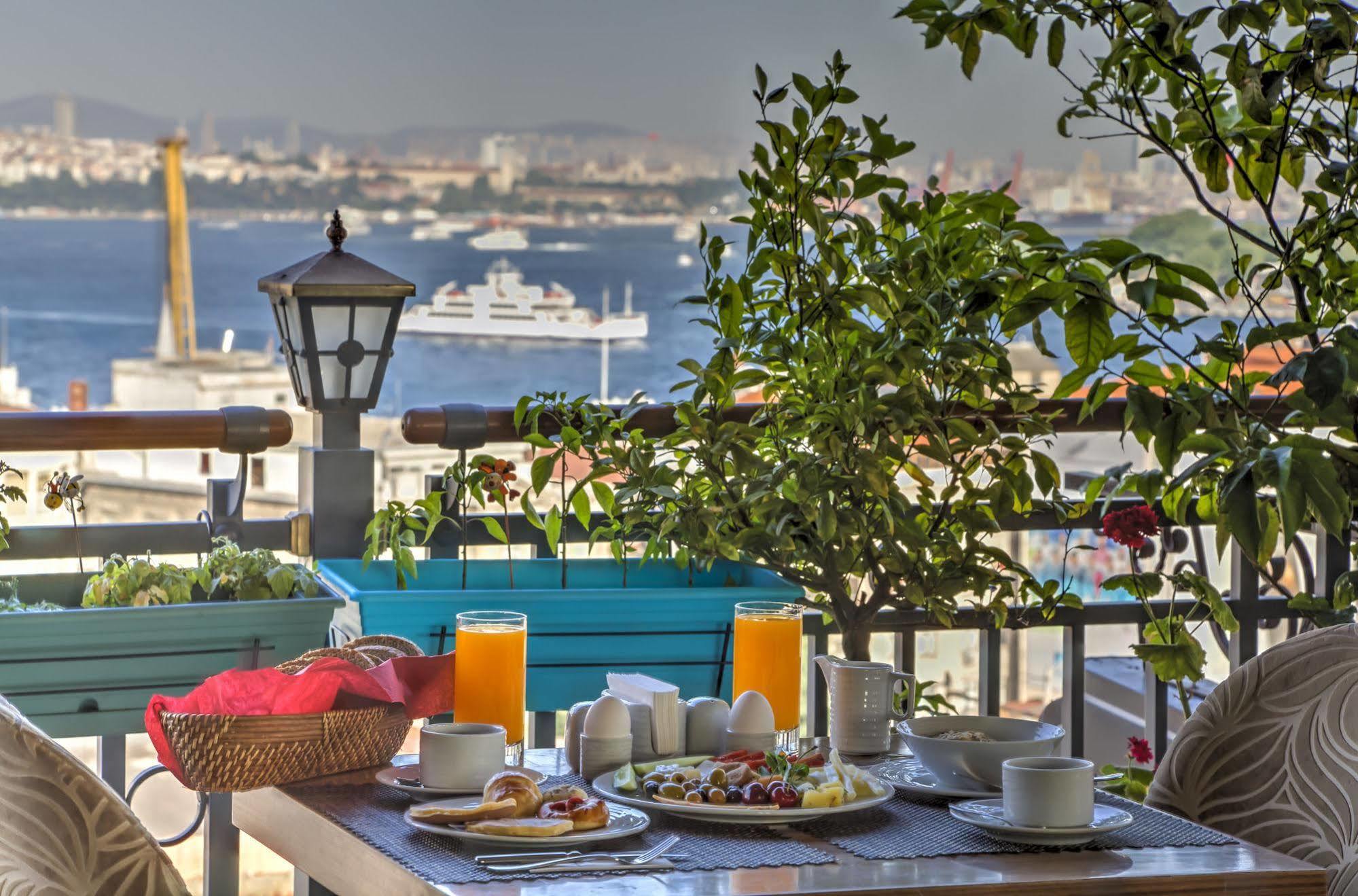 Galata La Bella Hotel Istanboel Buitenkant foto
