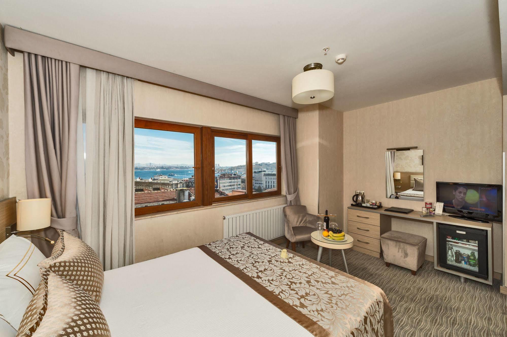 Galata La Bella Hotel Istanboel Buitenkant foto